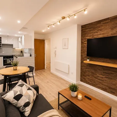 One Bed Apartment - City Centre-3